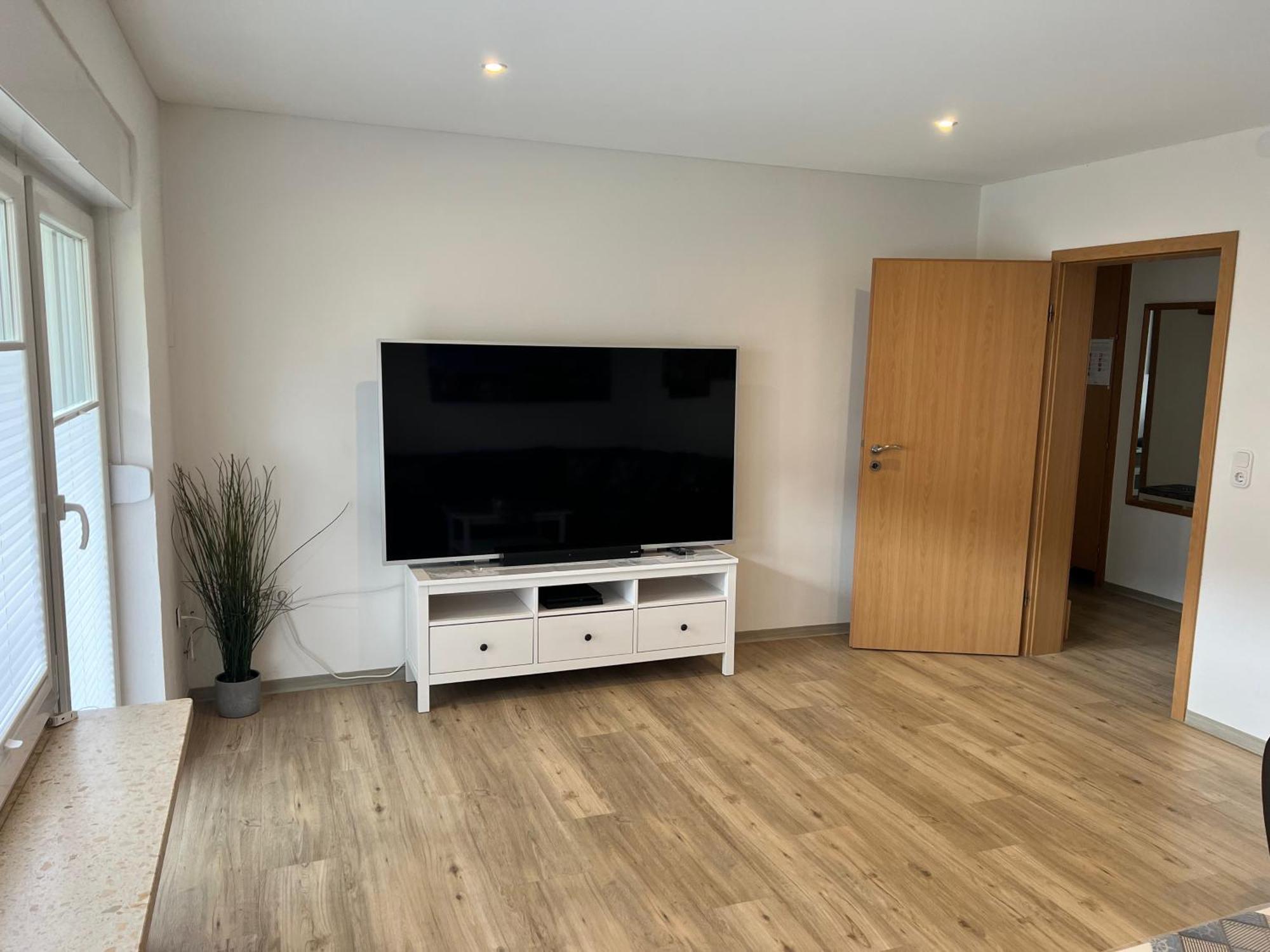 Ferienwohnung Wippsteert - 5 Sterne - Mit Balkon Und Pkw Stellplatz Emden Extérieur photo