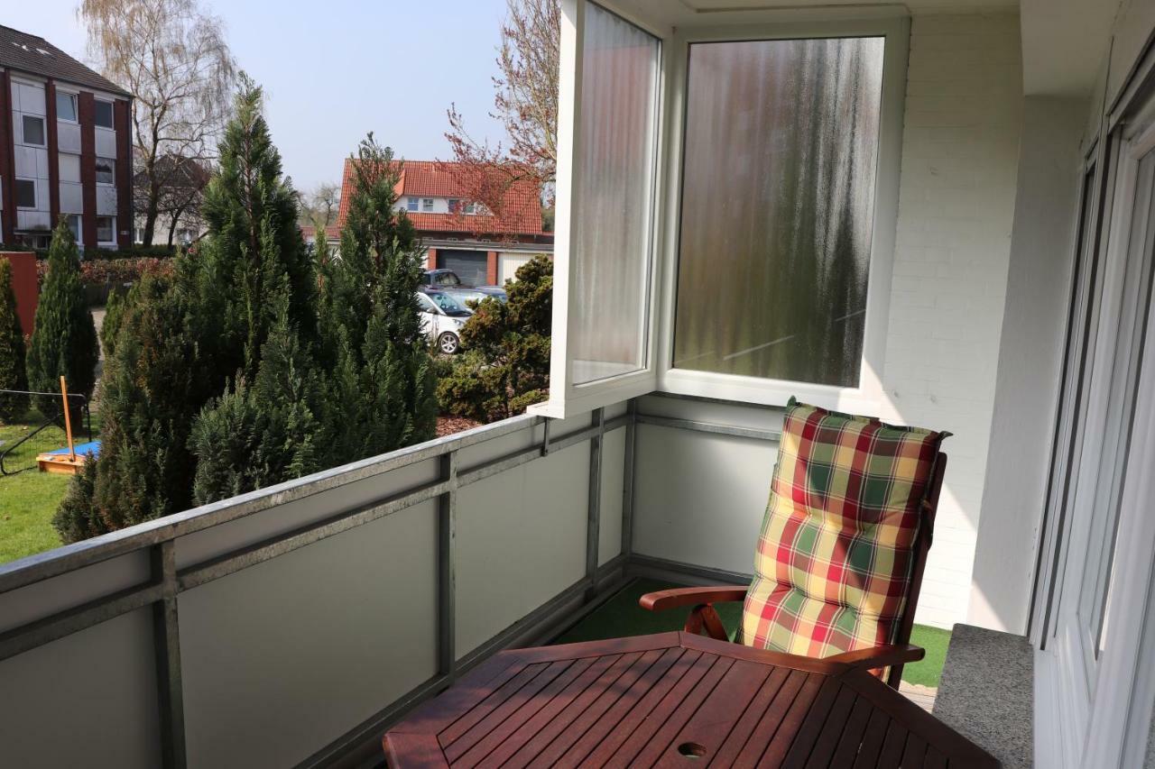 Ferienwohnung Wippsteert - 5 Sterne - Mit Balkon Und Pkw Stellplatz Emden Extérieur photo