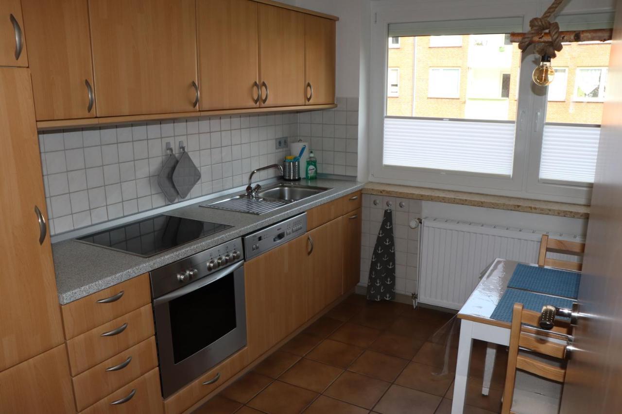Ferienwohnung Wippsteert - 5 Sterne - Mit Balkon Und Pkw Stellplatz Emden Extérieur photo